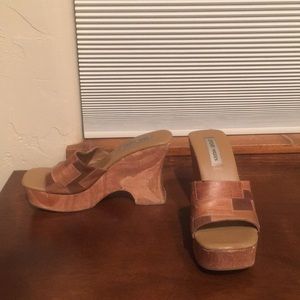 Steve Madden open toe leather and wooden heel